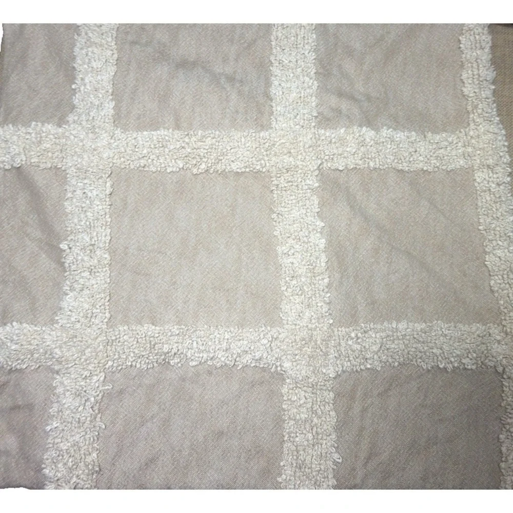 H&M Needle‎ Tufted Bedspread Textured Quilt Coverlet Beige